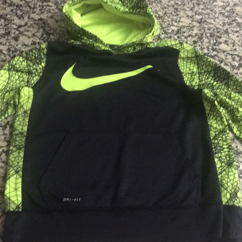 Nike dri-fit sweatshirt